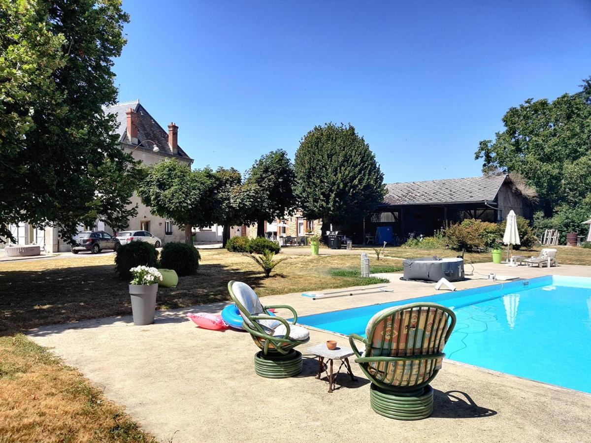 Вилла Domaine De La Caure Bussiere-Dunoise Экстерьер фото